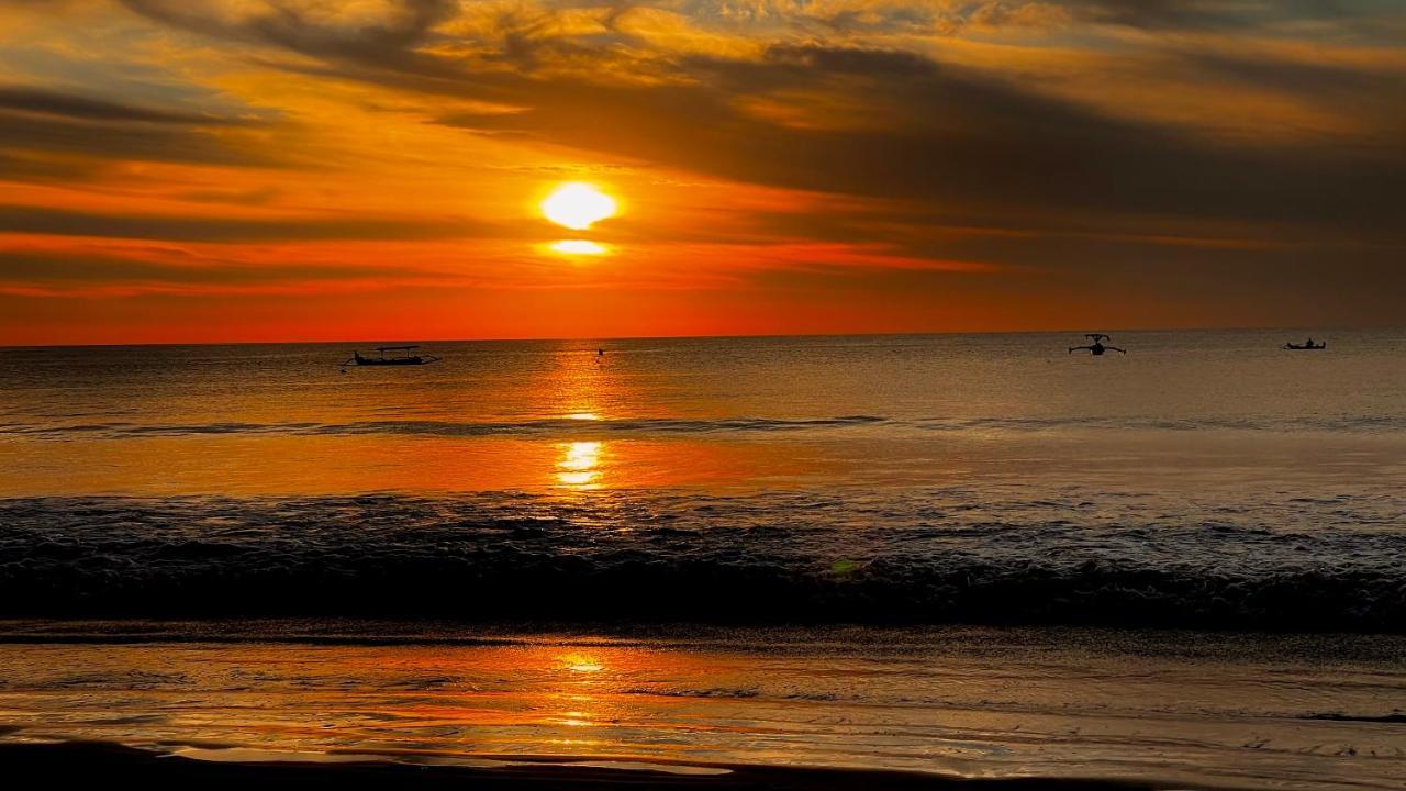 Sunset Palms Beach Villa Jimbaran Exteriér fotografie